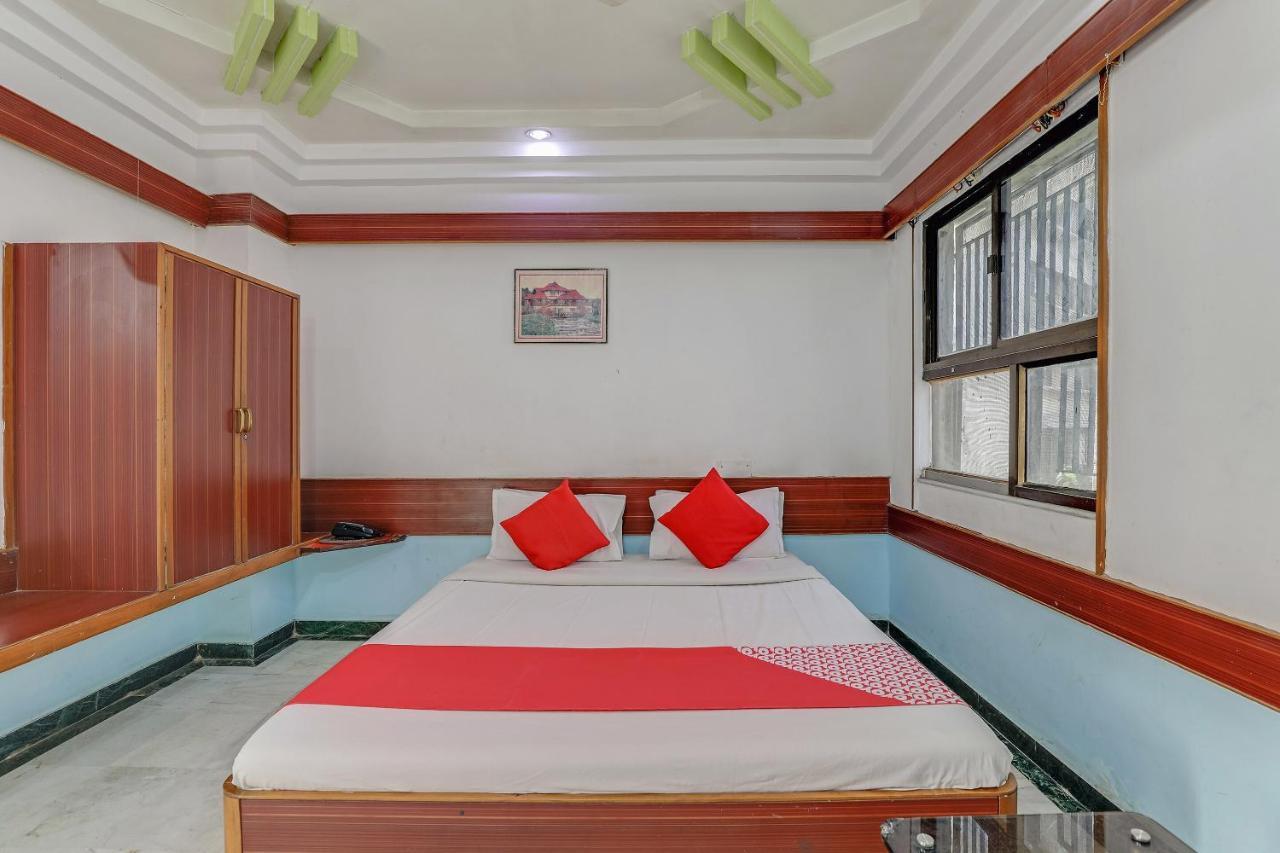 Flagship 79318 Hotel Bansal Вадодара Экстерьер фото